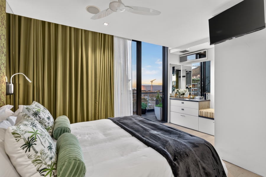 To Let 2 Bedroom Property for Rent in Green Point Western Cape